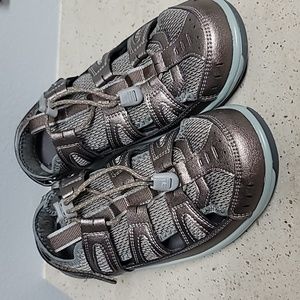 BRAND NEW- ORTHO FEET PLANTAR FACITES SANDAL